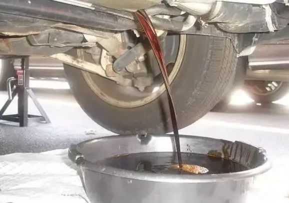 潔匠凈化·的凈工業(yè)除臭劑_廢機(jī)油處理難度大，擺脫“惡臭異味”又有什么方向？